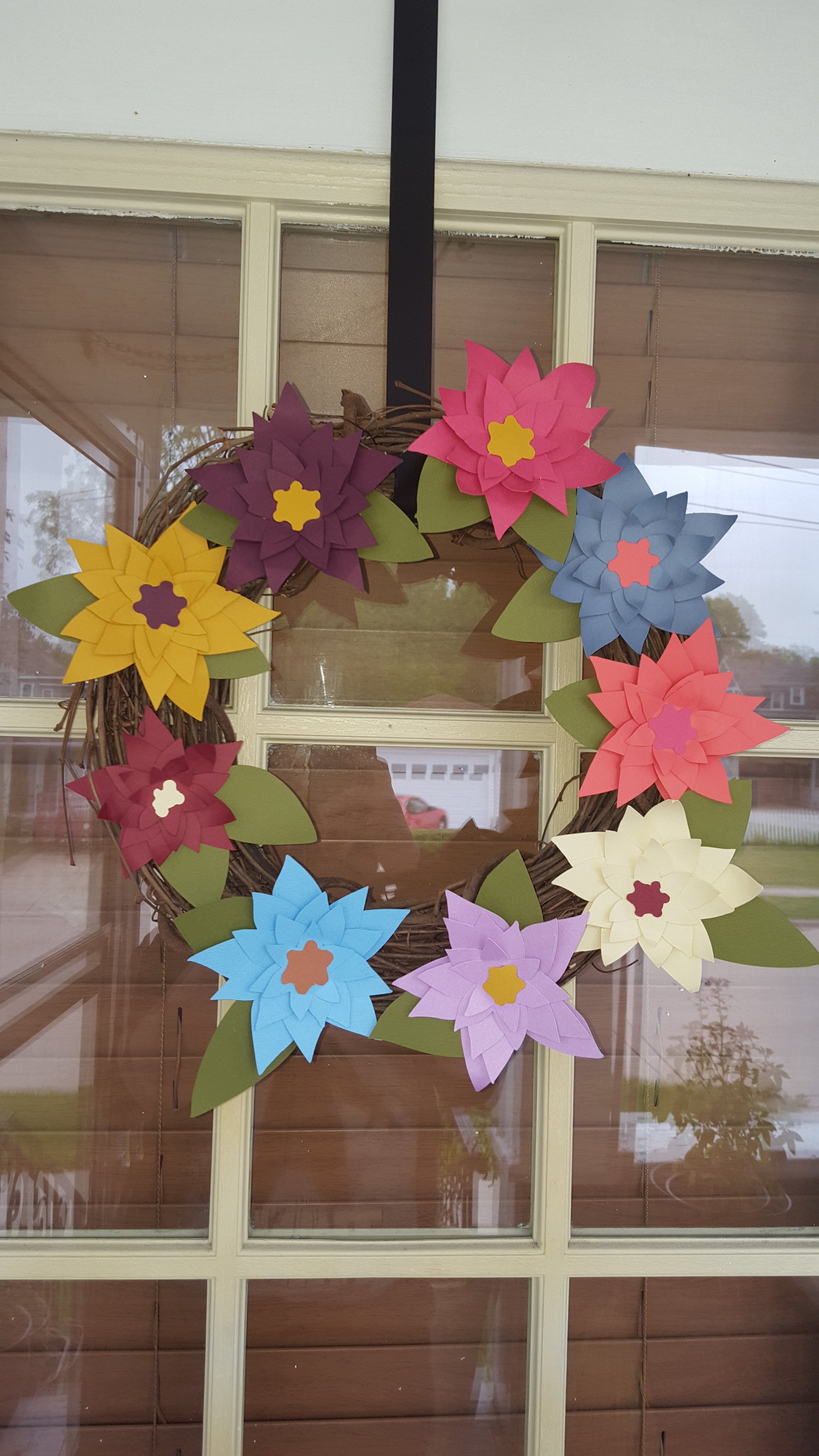 Cricut Summer Paper Floral Wreath