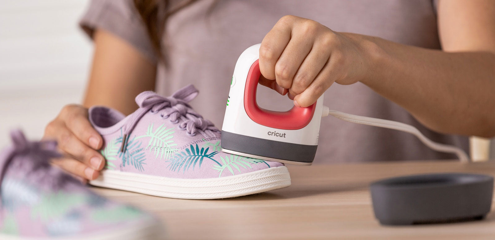 Cricut Mini EasyPress Is HERE! + a GIVEAWAY!