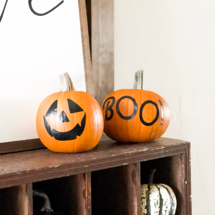 Vinyl Pumpkins with a Cricut