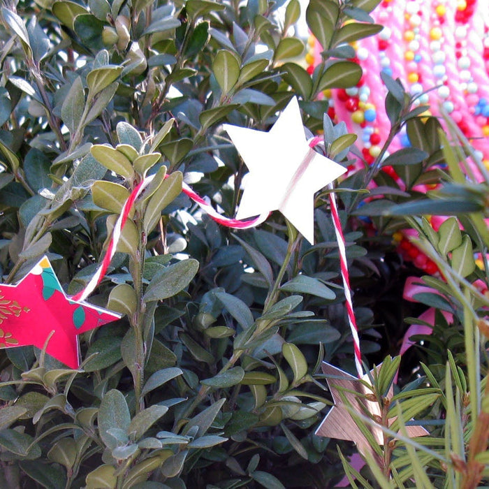 DIY Paper Stars Garland from Old Christmas Cards with Your Cricut Machine