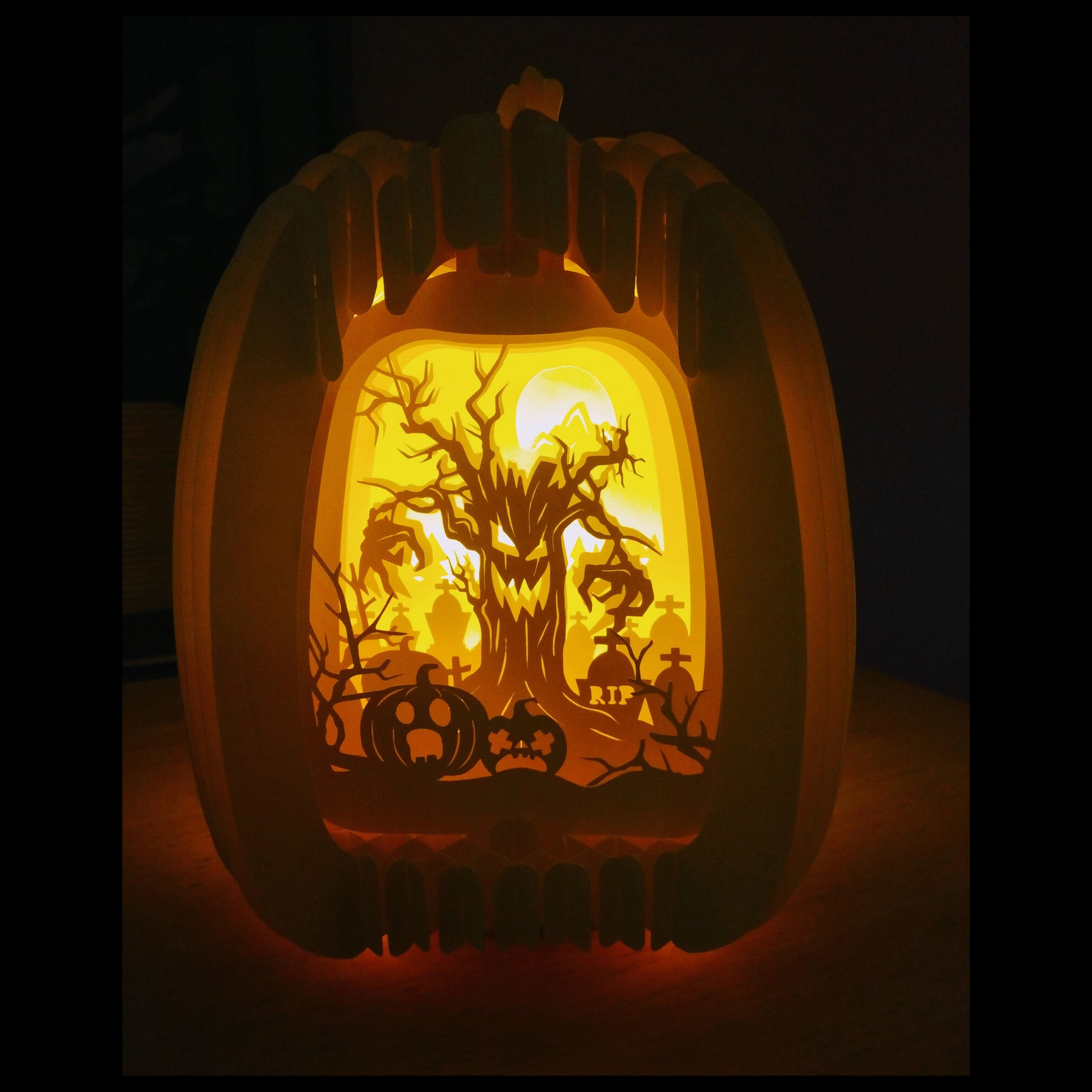 Cutting DIY 3D Paper Lanterns Using Cricut