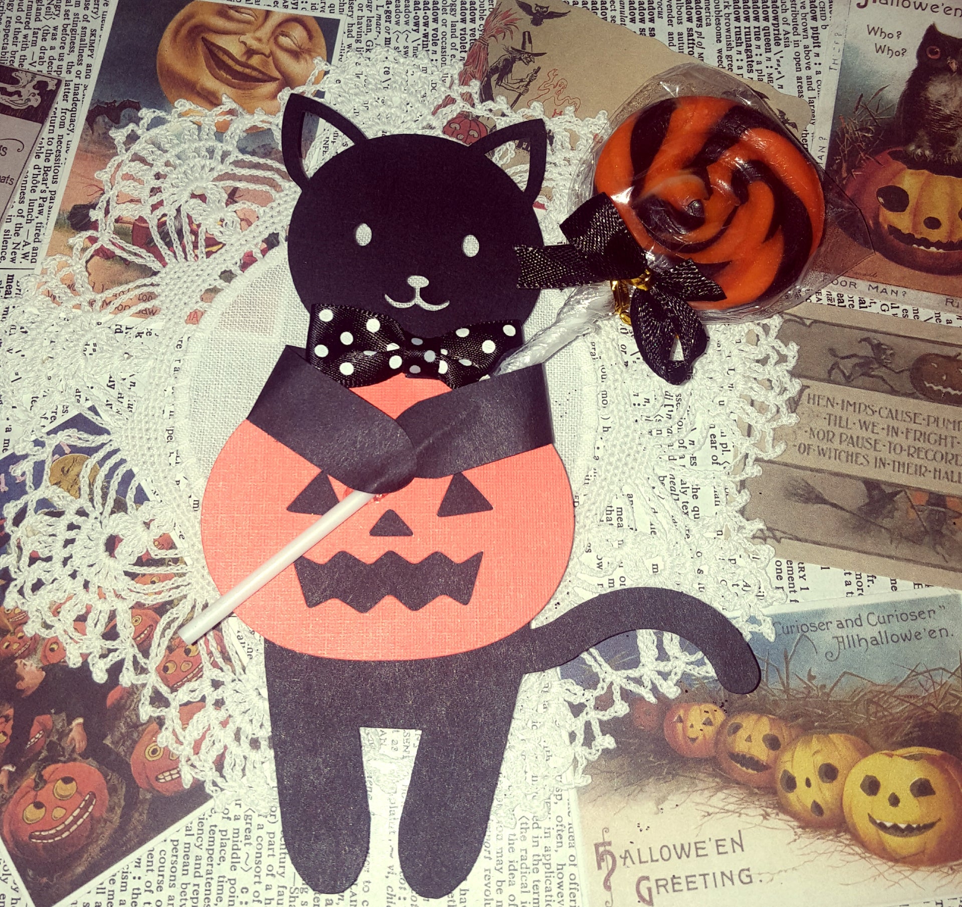 Adorable Halloween Black Cat Candy Huggers