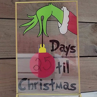 Grinch Christmas Countdown Calendar Using Cricut Vinyl