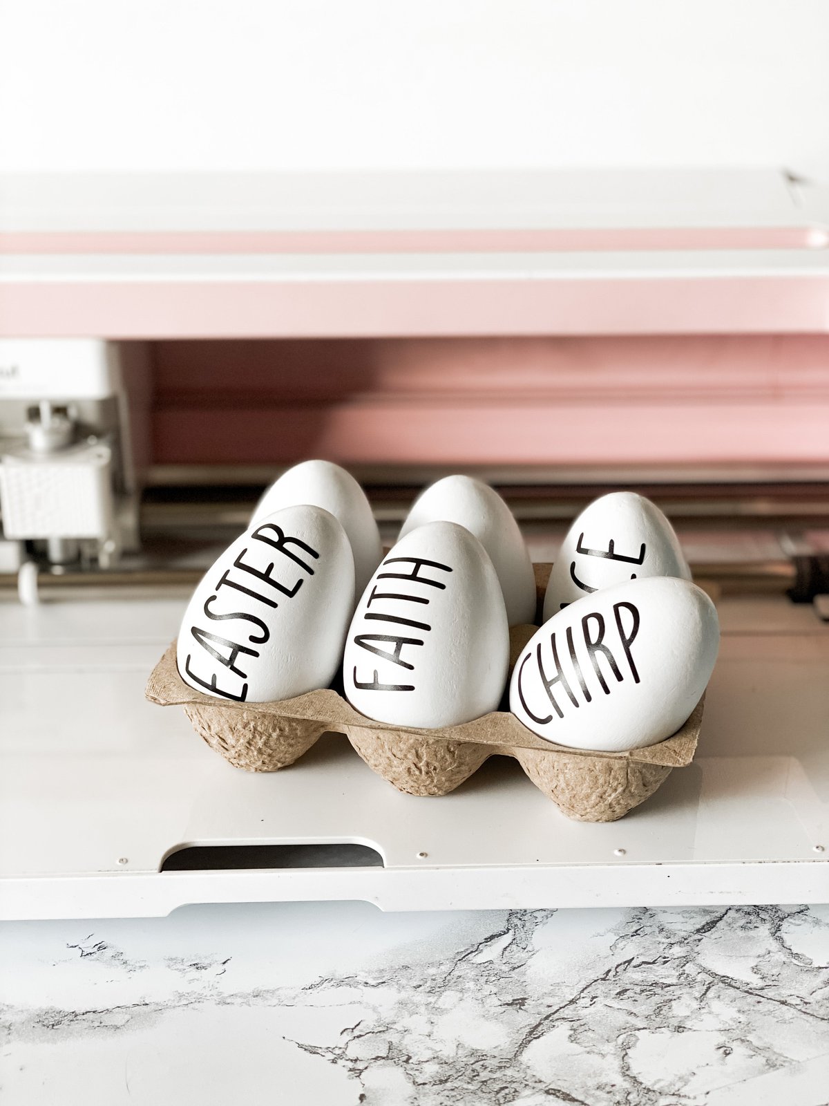 Cricut Easter Project: Applying Vinyl Eggs Free SVG!