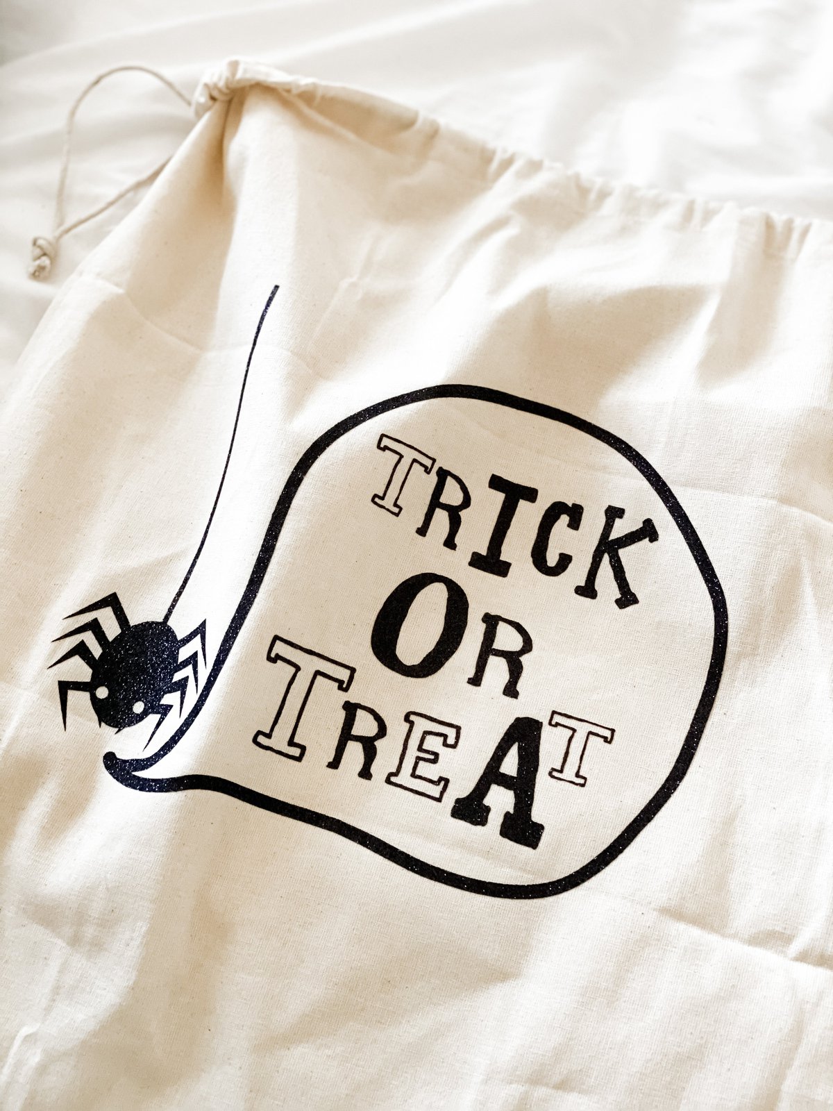 Make Trick-or-Treat Bag Cricut