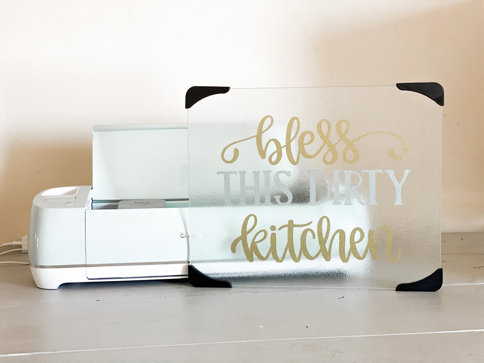 Make Vinyl Decal Cricut: Cutting Board