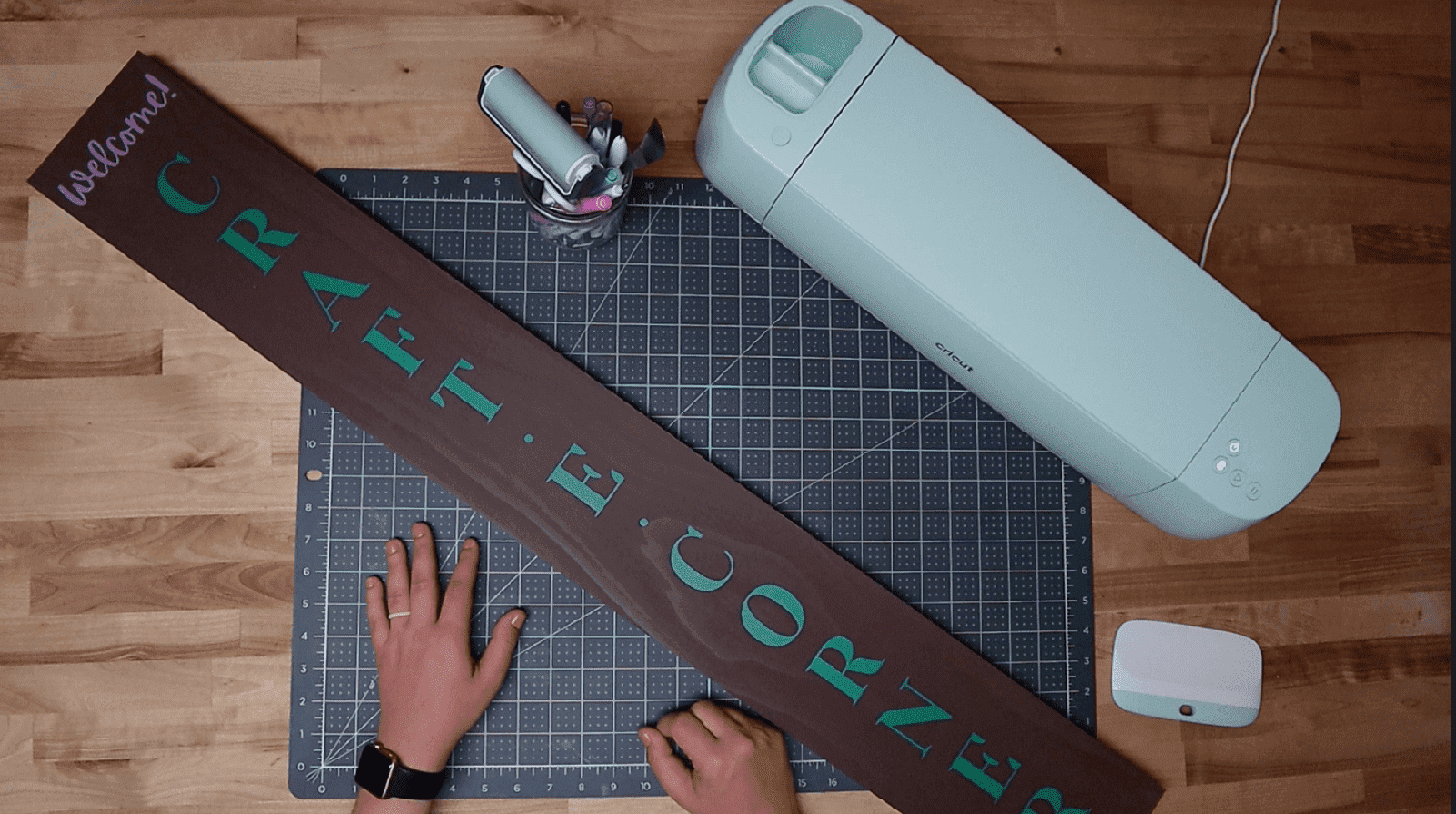 How to Make a Welcome Sign with Cricut Explore 3