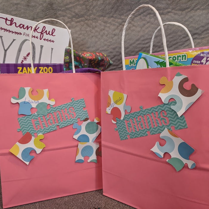 Beginner Paper Gift Bag Decoration DIY Using Cricut