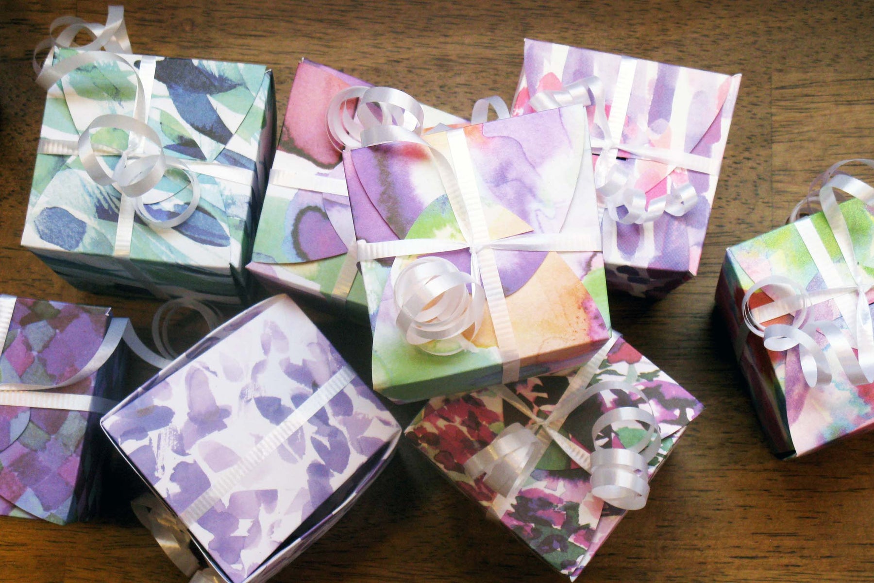 DIY Summer Paper Party Favors Treat Boxes Using Cricut