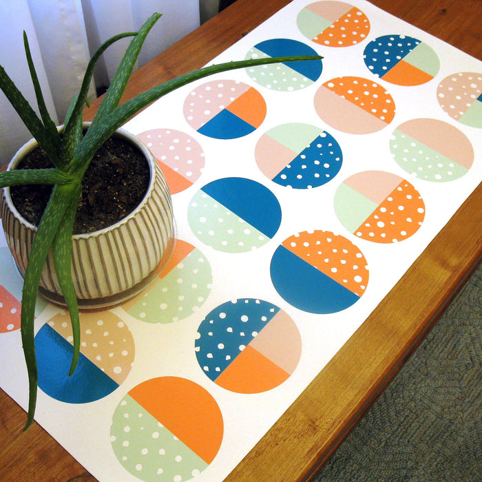 No-Sew Vinyl Table Runner Using Cricut