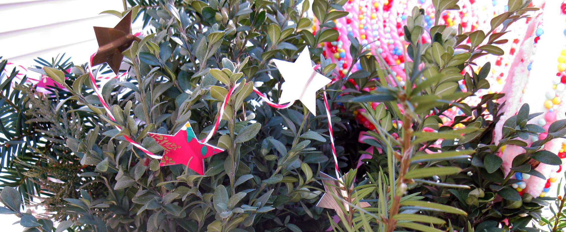 DIY Paper Stars Garland from Old Christmas Cards with Your Cricut Machine