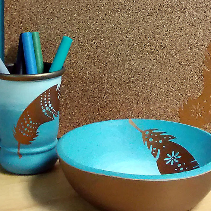 Thrift Store Desk Accessories using Cricut Vinyl