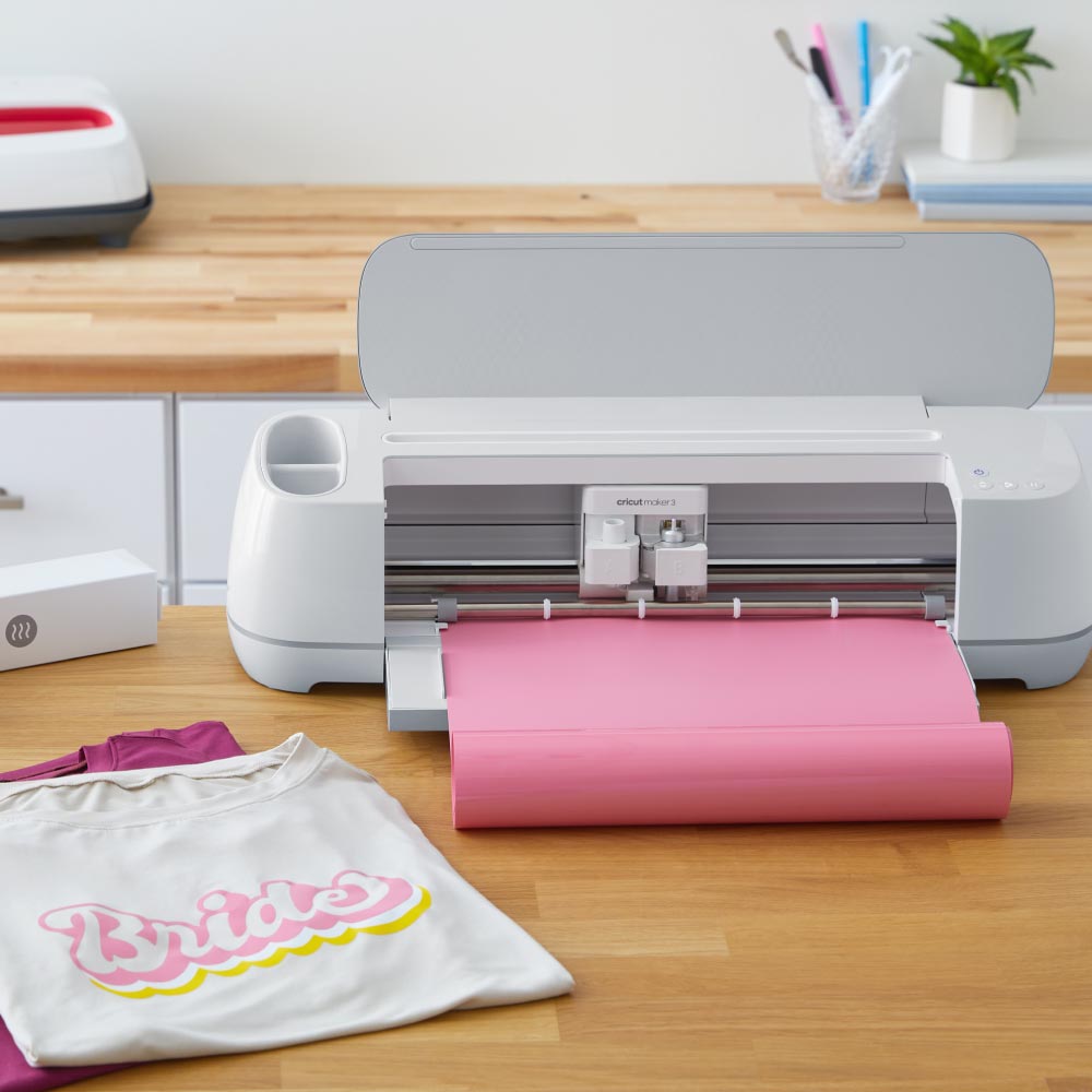 Cricut Smart Iron-On 3 ft - Red - Damaged Package
