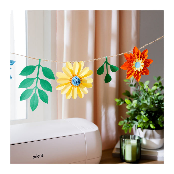 Cricut Value Cardstock Sampler, 8.5 in x 11 in Sheets, Rainbow (125 ct) - Special Order