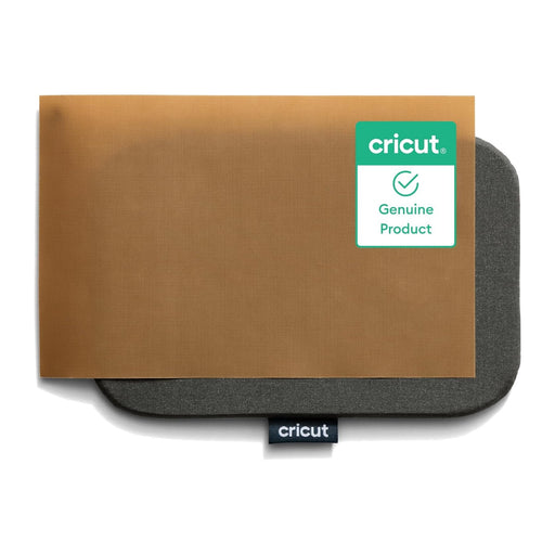 Cricut EasyPress Mat with Heat-Resistant Pressing Sheet, Small, 5.5 in x 8.5 in