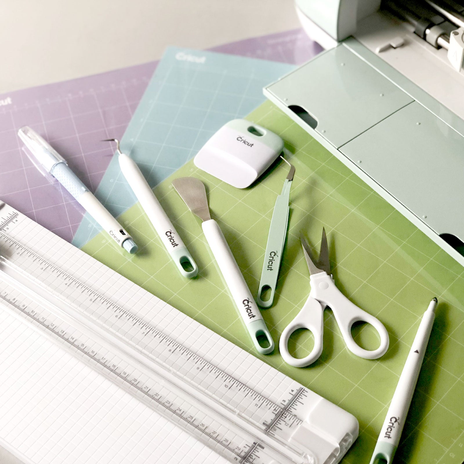 Cricut Tools Basic Set and 2 Pack Cutting Mats 12 in.x12 in. Guide Bundle